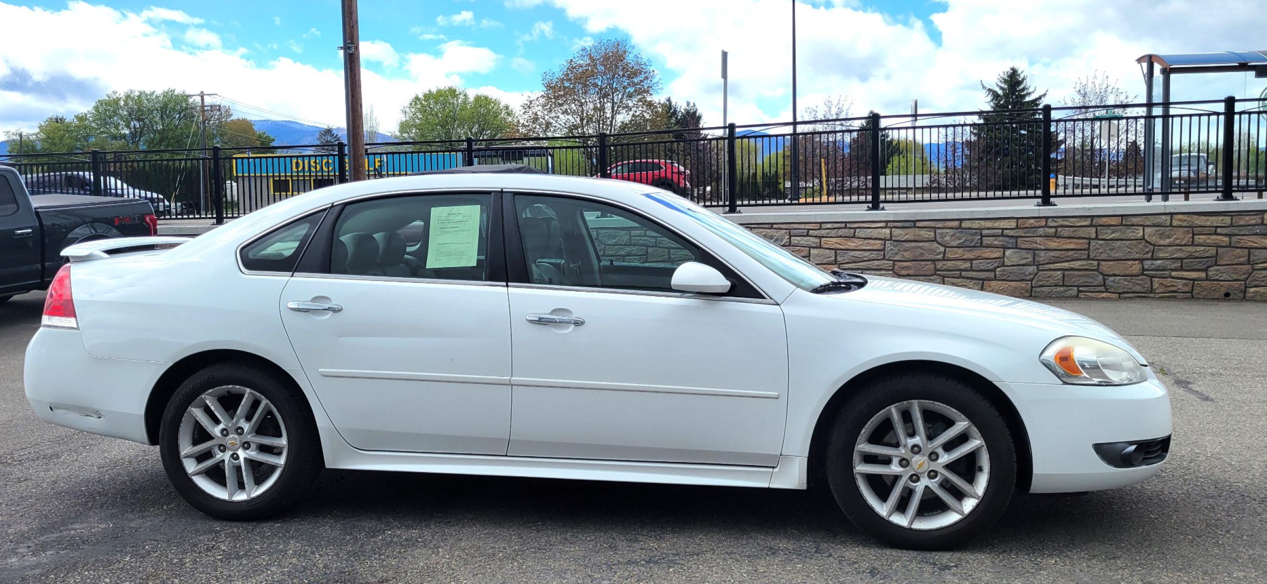 2010 White /Tan Chevrolet Impala LTZ (2G1WC5EM1A1) with an 3.9L engine, Automatic transmission, located at 450 N Russell, Missoula, MT, 59801, (406) 543-6600, 46.874496, -114.017433 - Really nice Sedan in Excellent Condition. Power Sunroof. Power Heated Seats. Air. Cruise. Tilt. Bose Sound AM FM XM CD. Power Windows and Locks. - Photo #4